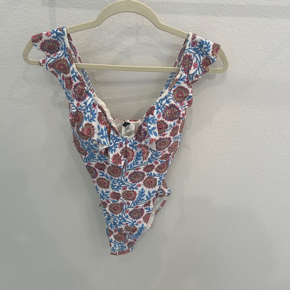 J.CREW Ruffle V-Neck one-piece swimsuit in floral vine block print size 6
